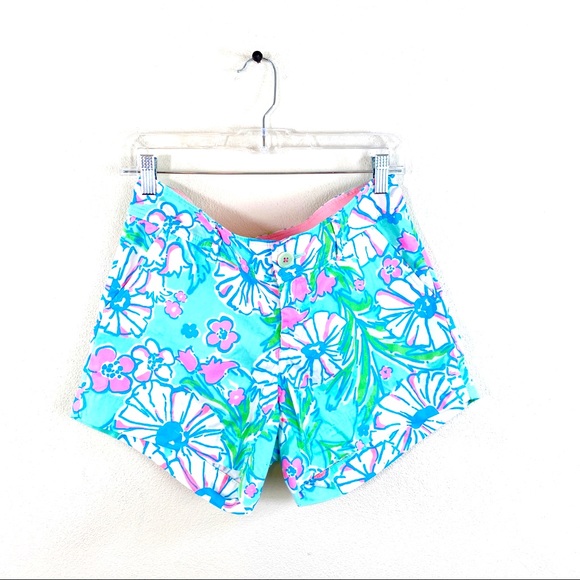Lilly Pulitzer Pants - Lilly Pulitzer Floral Callahan Shorts Size 4